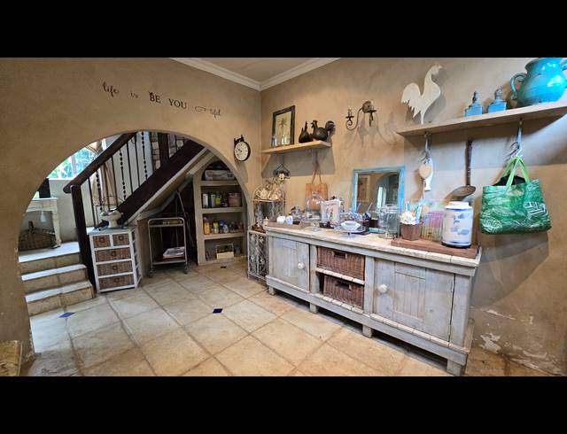 4 BEDROOM FREEHOLD FOR SALE IN GLENVISTA